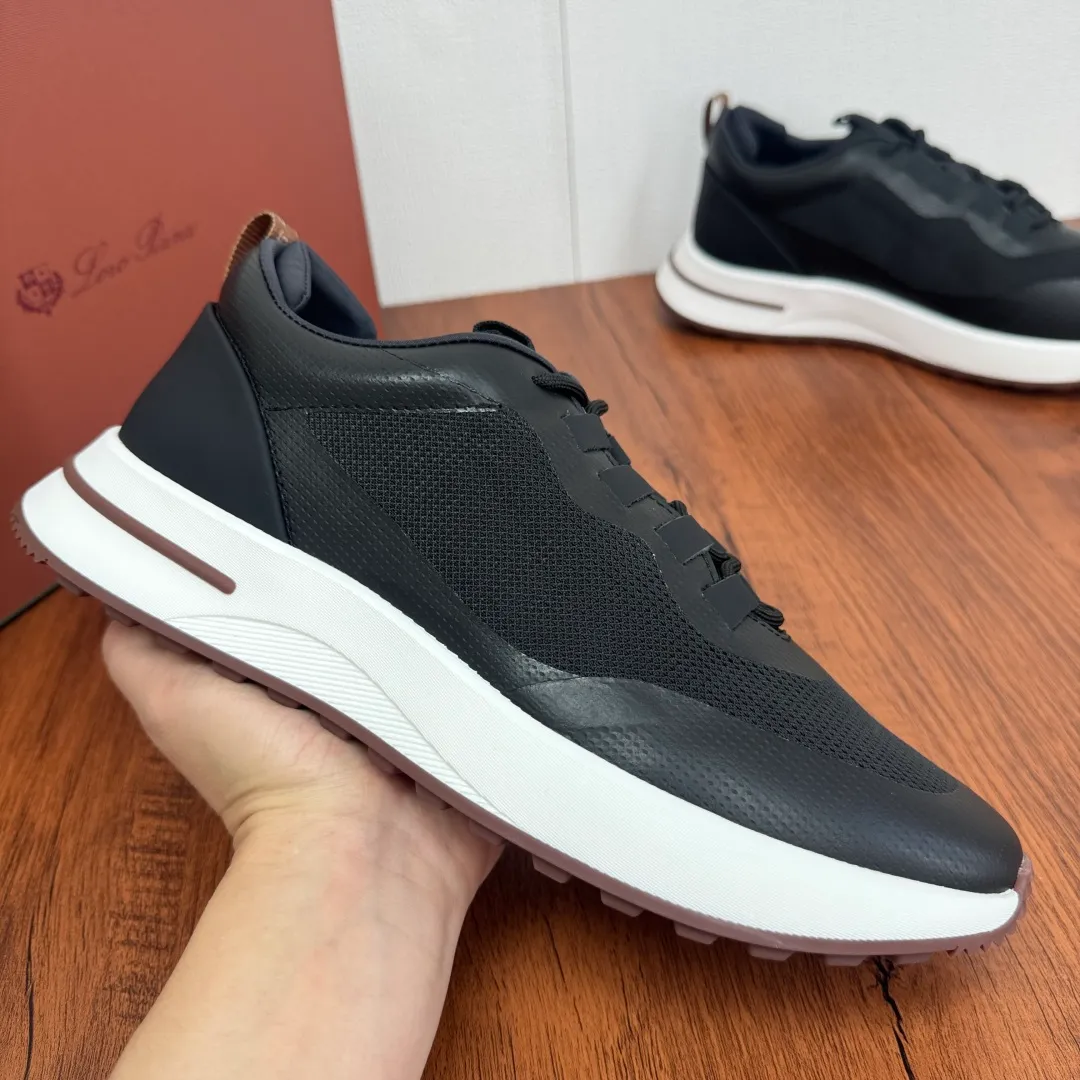 Batch 760 Loro Piana mesh cowhide stitching casual sports men's shoes LP jogging shoes OEM original soles feel free to enter the counter! This casual shoe is knitted from Wind fiber, giving it a unique three-dimensional effect. The unique silhouette narrows slightly at the midsection and is embellished with nappa leather details. The lightweight rubber sole and studs on the edge enhance traction and stability, and functional details full of modern aesthetics add a sporty style to the shoe. The upper uses a hot-melt edge-sealing process. The lightweight technical material of the Kummel-colored rubber outsole is inlaid with cushioning pads on the inside of the sole to distribute the weight more evenly and reduce the load during walking. The leather eyelets are directly set on the upper fixed to the sole to ensure stability. The rear is equipped with cushioning pads to improve wearing comfort. The full package of the counter comes with a shoelace insole. Multiple colors available! Fabric: 100% nylon Decoration: 100% cow leather Accessories: 100% polyurethane Size: 39-40-41-42-43-44 Standard leather shoe size (38/45 can be customized and returns and exchanges are not supported) Item number: FAM1718 Black